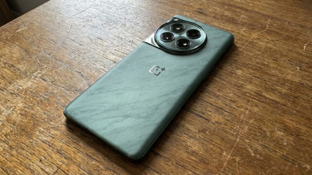 OnePlus 12 Design and Build Quality