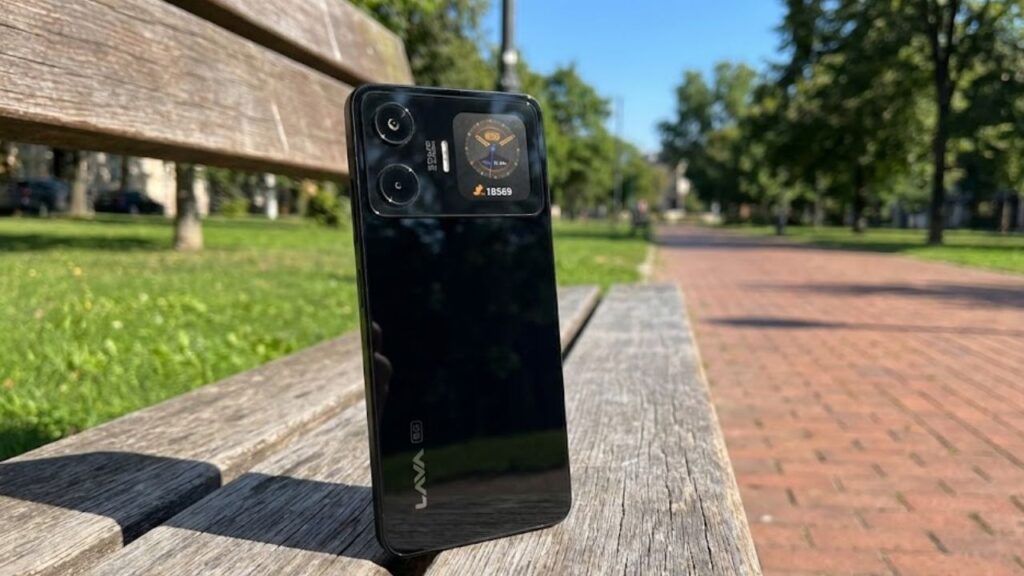 LAVA Blaze DUO 3 Camera Features