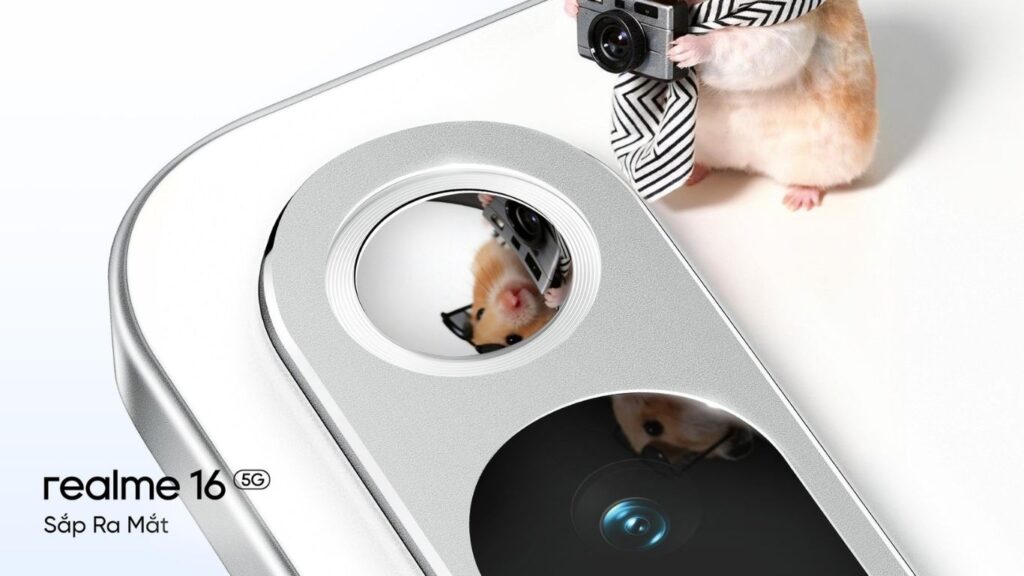 Realme 16 5G Rear Selfie Mirror Design